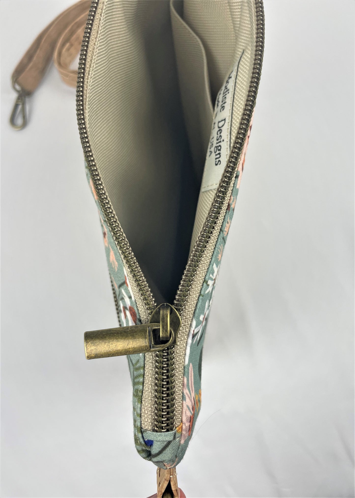 Slim Crossbody Bag - Wildflower Sage & Cork